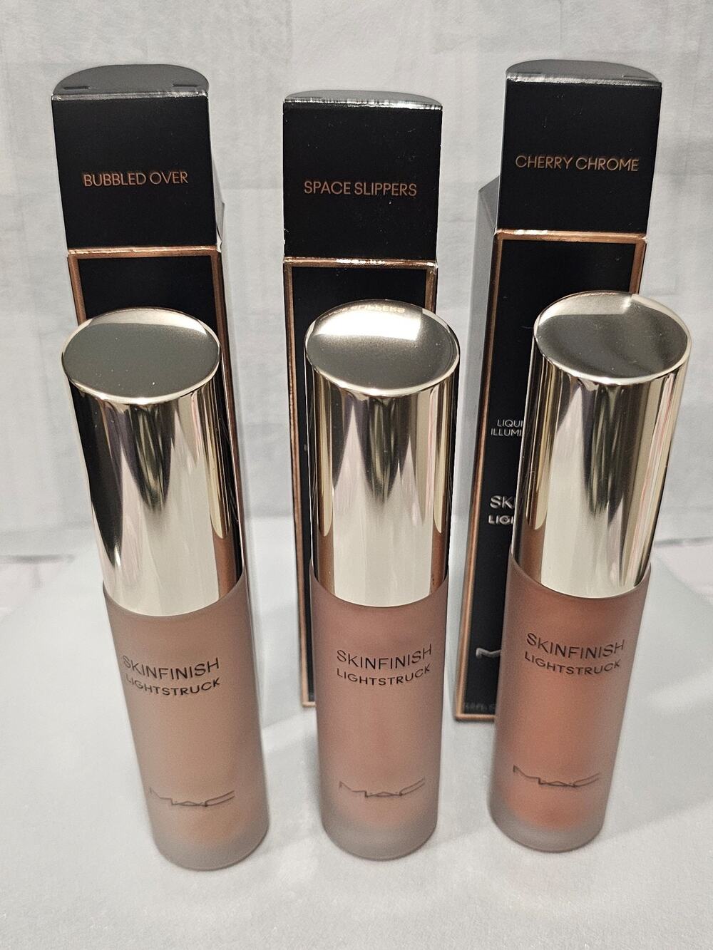 3pc Bundle - MAC Skinfinish Lightstruck Liquid Illuminator